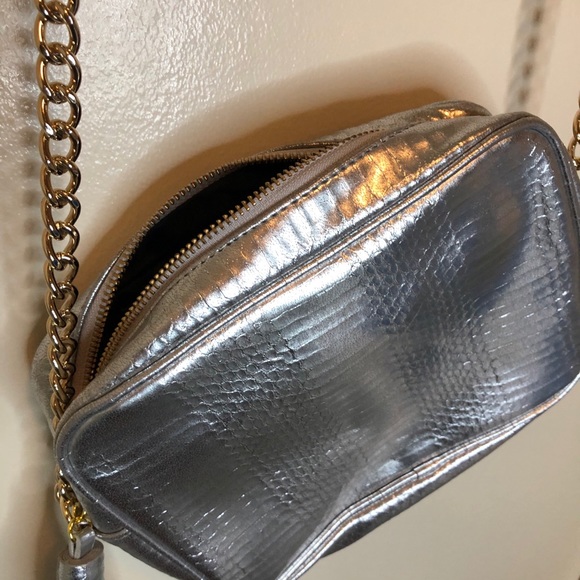 Victoria’s Secret Chain Purse - Picture 12 of 16